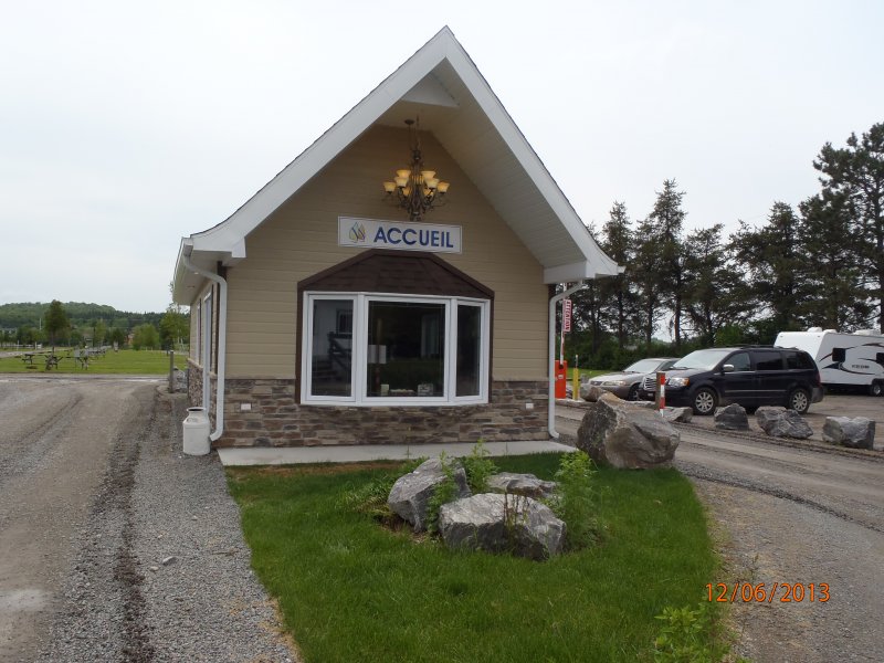 Camping Lac aux Sables à LacauxSables Entreprise AnuGo.ca